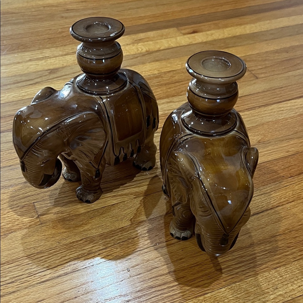 Brown Elephant Figurine Set